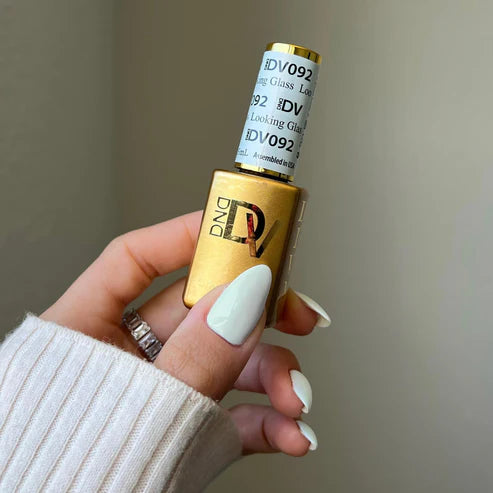 LOOKING GLASS #092 DIVA