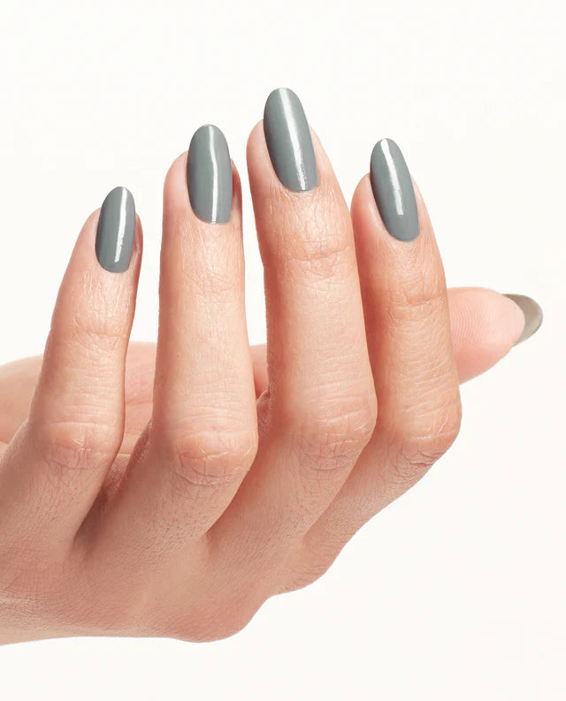 OPI SUZI TALKS WITH HER HANDS DUO