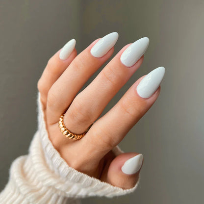 Smokey White #038 DIVA